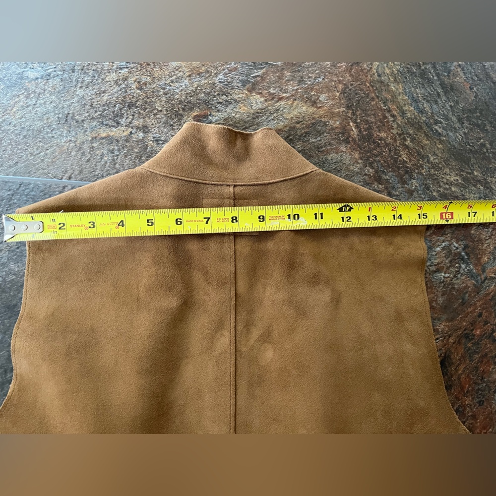 Lauren Dry Goods Co.(Ralph Lauren) faux suede classic chic vest. Size small - Picture 13 of 13